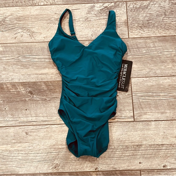 Miraclesuit NWT women's‎ one piece swimsuit blockbuster teal ruching size 8 - Picture 1 of 12